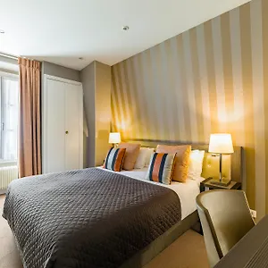 *** Hotel Eiffel Kennedy Francja